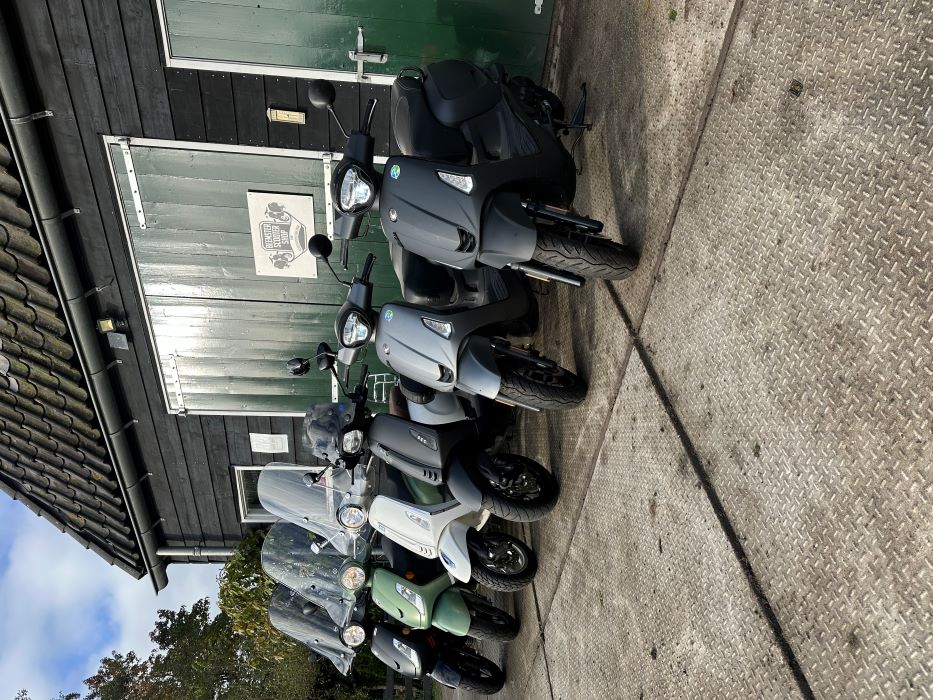 Beemster Scooter Shop